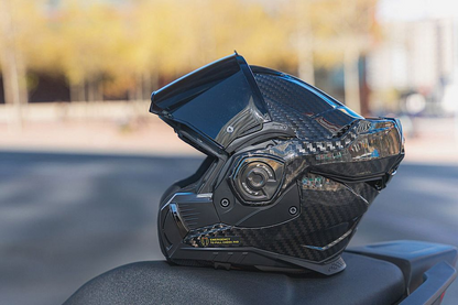 Ultra-Light Carbon Fiber Motorcycle Helmet – ECE 22.06 Certified | 50% Off + Free Bluetooth Headset